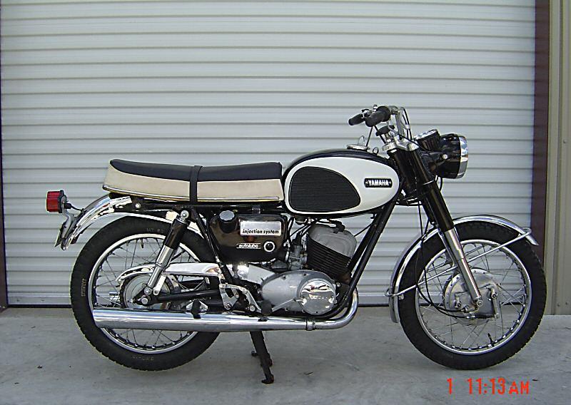 1967-Yamaha-YM1-Black-1.jpg
