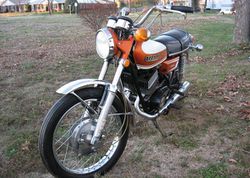 1971-Yamaha-R5-OrangeWhite-8186-1.jpg