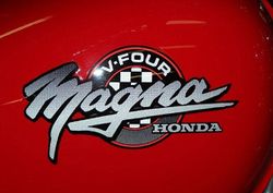1994-Honda-Magna-750-Red-7235-2.jpg