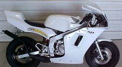 2004-Honda-NSR50R-White-8737-0.jpg