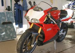2001-Ducati-996S-Red-4576-0.jpg