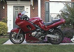 2002-Kawasaki-ZX600-E10-Red-0.jpg