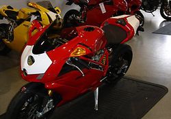 2005-Ducati-999R-Red-7760-3.jpg