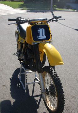 1983-Yamaha-YZ490K-Yellow-4676-2.jpg
