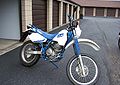 1990-Suzuki-DR250SES-Blue-0.jpg