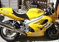 2001-Triumph-TT600-Yellow-3829-2.jpg