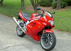 2003-Triumph-TT600-Red-4814-4.jpg