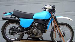 1976-Yamaha-IT400-Blue-1807-1.jpg
