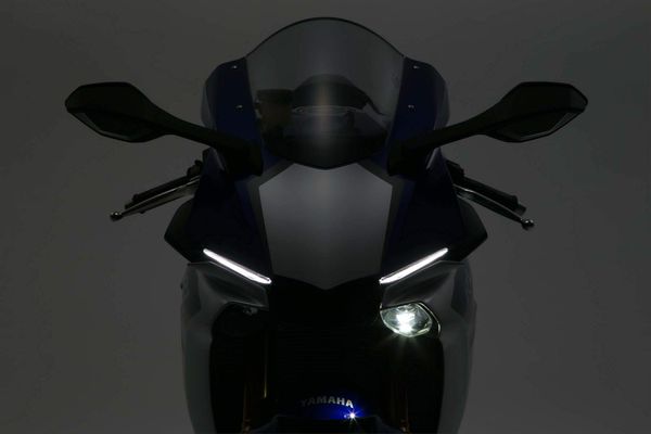 Yamaha YZF1000 R1M