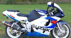 1999-Suzuki-GSX-R600-White-0.jpg