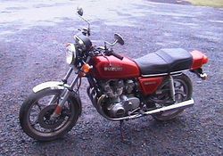 1980-Suzuki-GS550E-Red-50-0.jpg