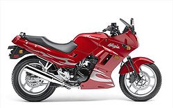 2007-Kawasaki-Ninja-250-in-Red-right-side.jpg