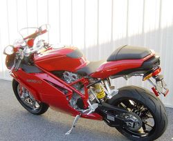2006-Ducati-749-BiPosto-Red-2438-4.jpg