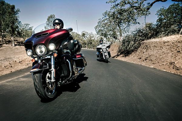 Harley-Davidson FLHTKL Electra Glide Ultra Limited Low