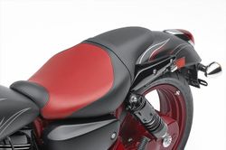 2007-Kawasaki-Vulcan-1600-Mean-Streak-in-Metallic-Flat-Spark-Black--Frame-Persimmon-Red-seat.jpg