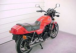 1983-Suzuki-GS1100E-Red-1.jpg