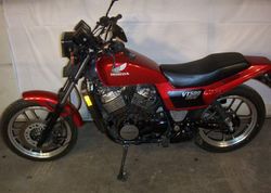1984-Honda-VT500-Red-3862-0.jpg