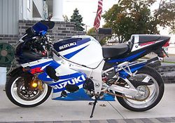 2001-Suzuki-GSX-R1000-WhiteBlue-0.jpg
