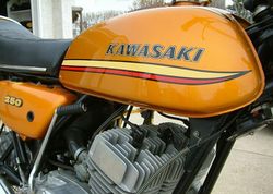 1973-Kawasaki-S1A-250-Candy-Gold-6059-7.jpg