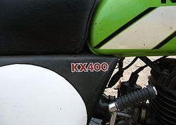 1975-Kawasaki-KX400-Green-7.jpg