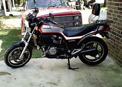 1984-Honda-VF700S-Black-2.jpg