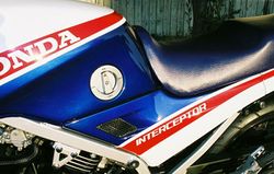 1984-Honda-VF1000F-Blue152-4.jpg