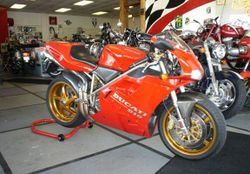 1995-Ducati-916-Red-2986-0.jpg