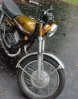 1974-Yamaha-RD250-Gold-214-5.jpg