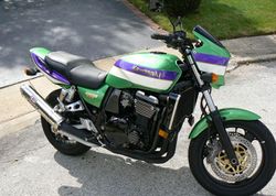 2000-Kawasaki-ZR1100-C4-Green-1.jpg