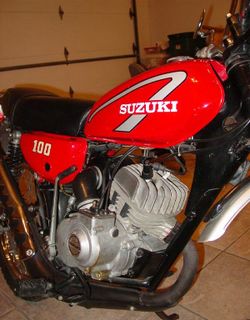 1975-Suzuki-TS100-Red-8786-2.jpg