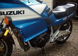 1984-Suzuki-GS1150ES-White-Blue-4795-3.jpg