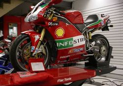 2002-Ducati-998s-Bayliss-Edition-Red-3816-4.jpg