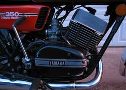 1975-Yamaha-RD350-Orange-551-7.jpg