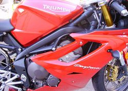 2006-Triumph-Daytona-675-Red-6385-5.jpg