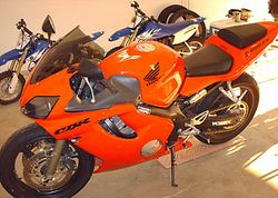 2002-Honda-CBR600F4i-Red-2.jpg