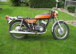 1972-Yamaha-R5C-Orange-0.jpg