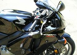 2005-Honda-CBR600RR-Black-3.jpg