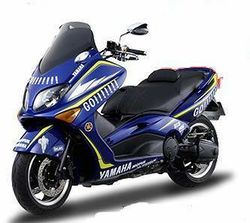 Yamaha-TMax-500-06-Moto-GP.jpg