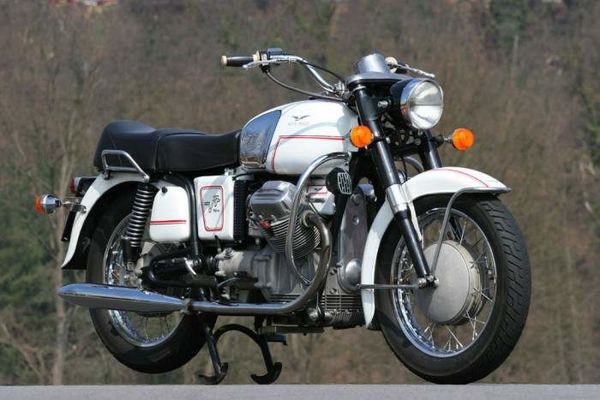 1967 - 1970 Moto Guzzi V7