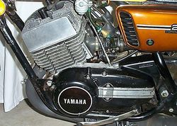 1974-Yamaha-RD250-Gold-4.jpg