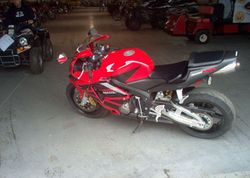 2004-Honda-CBR600RR-Red-2.jpg