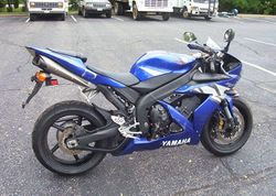 2004-Yamaha-YZF-R1-Blue-2.jpg