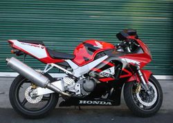 2000-Honda-CBR900RR-RedBlack-2.jpg