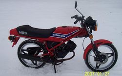1982-Honda-MB5-Red-1558-0.jpg