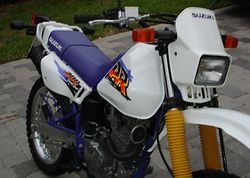 1996-Suzuki-DR200SE-2.jpg