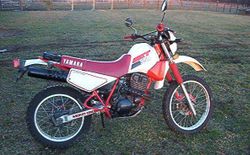 1986-Yamaha-XT350-White-Red-5173-1.jpg