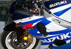 2001-Suzuki-GSX-R1000-WhiteBlue-2.jpg