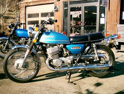 1975-Suzuki-T500-Blue-4587-0.jpg