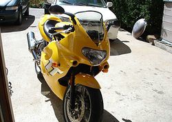 2001-Triumph-TT600-Yellow-3829-4.jpg