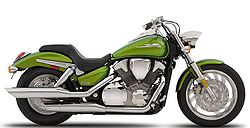 2007-Honda-VTX1300C-in-Pearl-Bright-Green.jpg